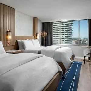 The Westin Harbour Castle, Торонто