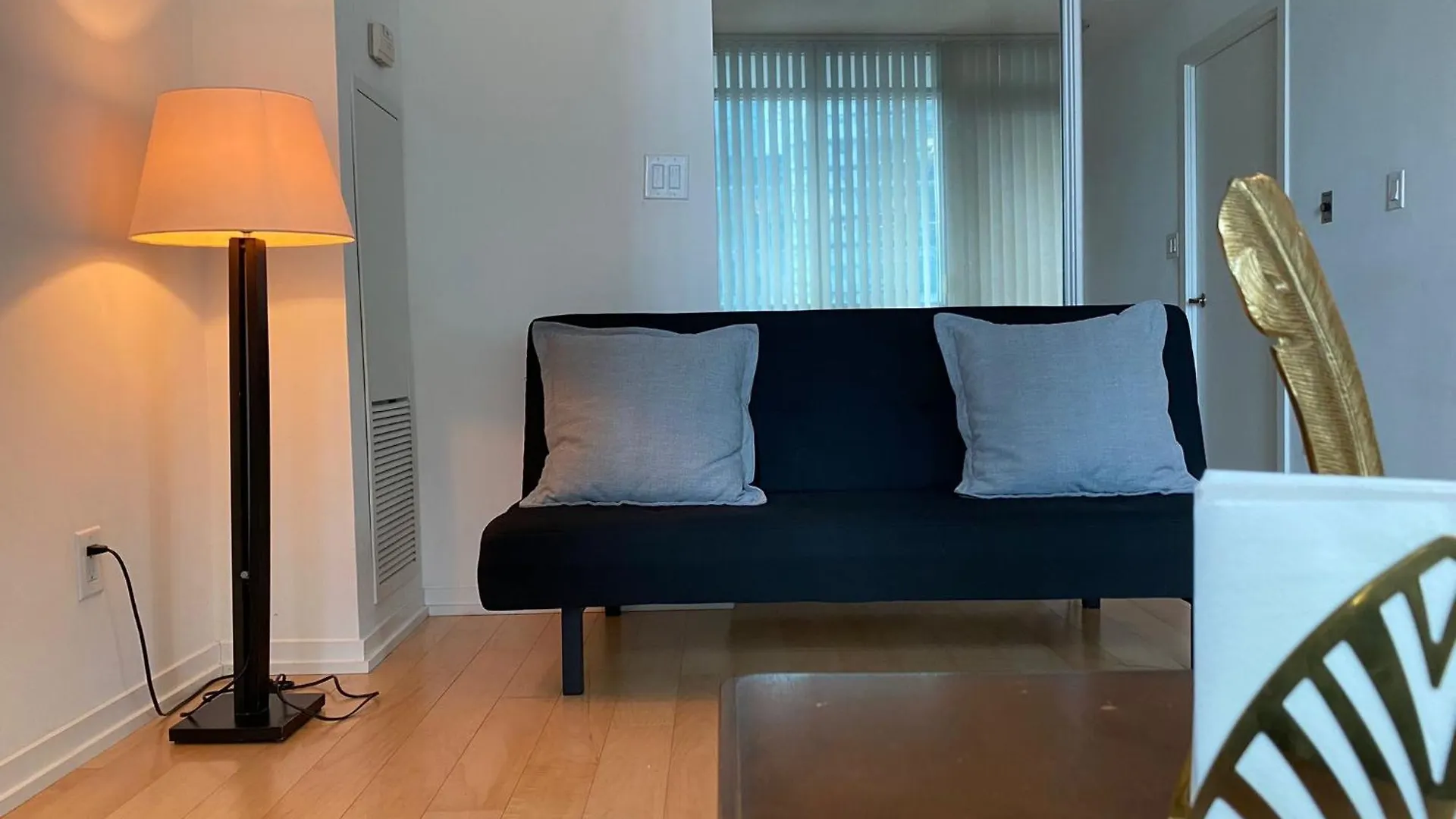 Апартаменты Monarch Residences Торонто