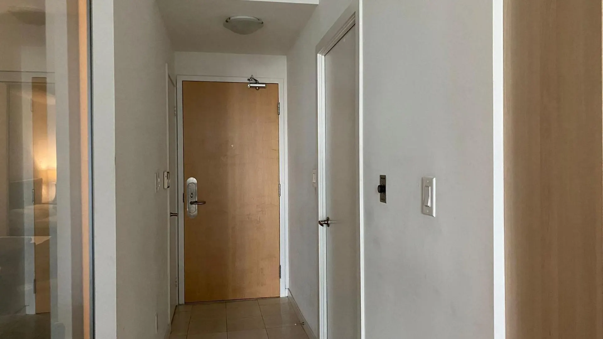 Monarch Residences Торонто 0*,