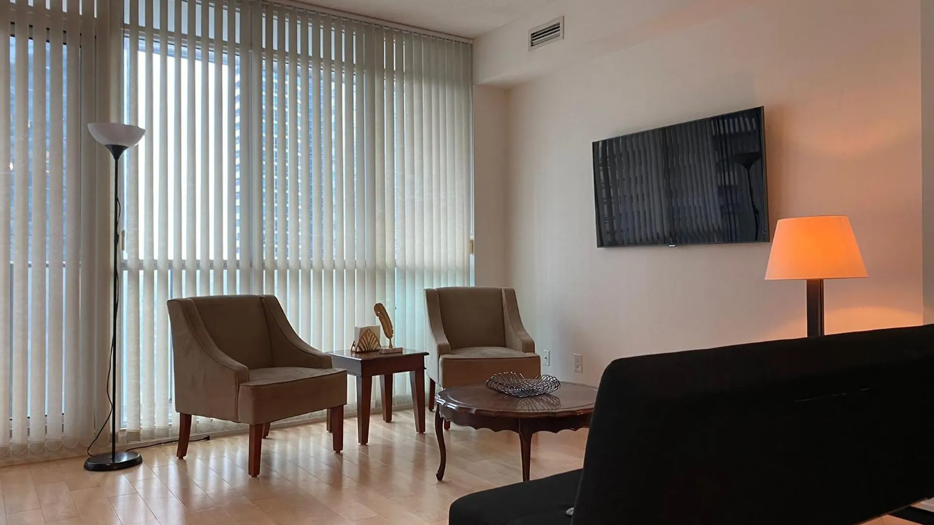 Monarch Residences Торонто Канада